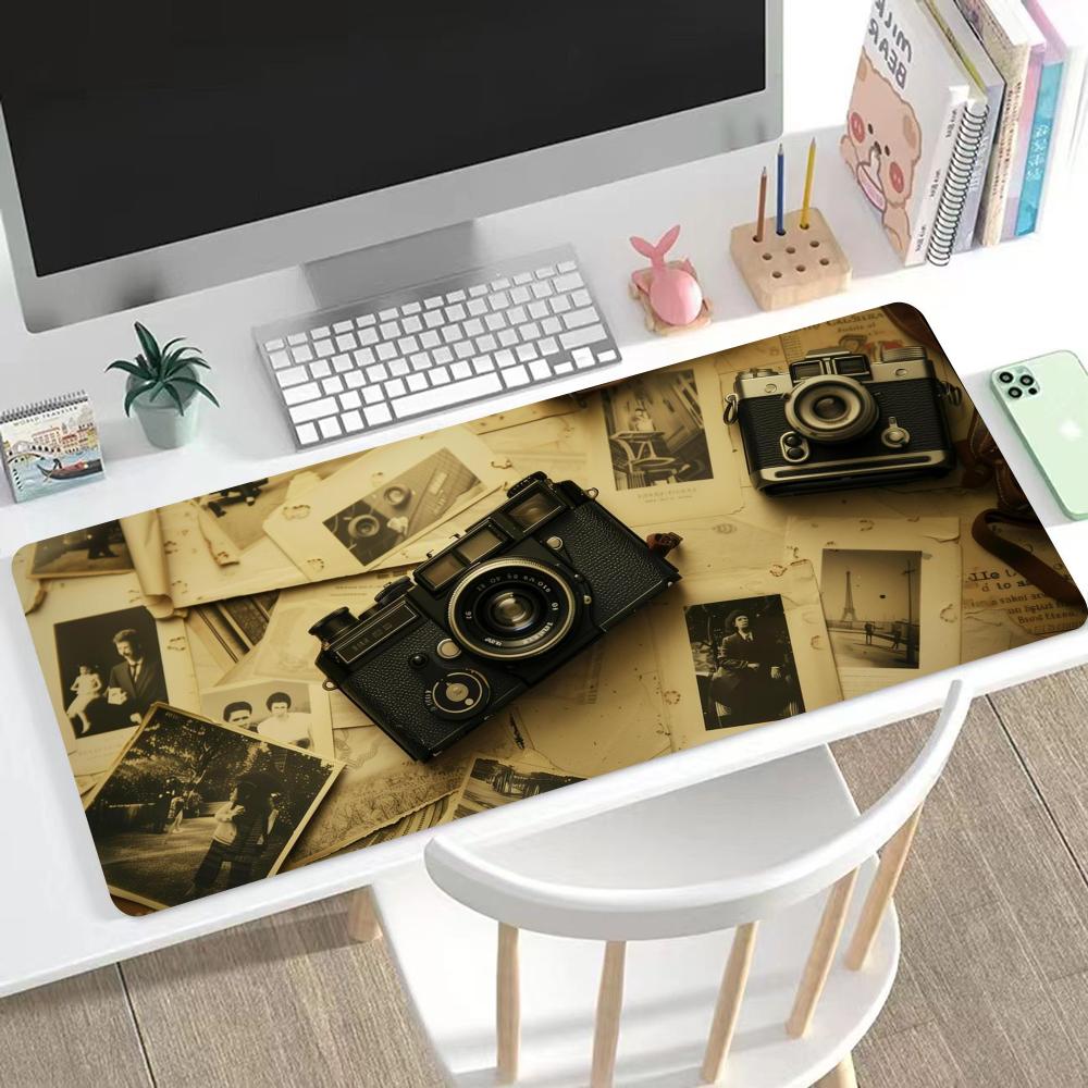 Retro camera design Mouse Pad  – Retro Gaming Keyboard And Mouse Bewertung und Preis
